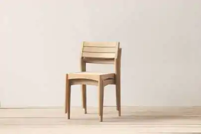 Artikelbild 1 des Artikels “Stuhl, hergestellt aus Teakholz. 80cm Höhe “